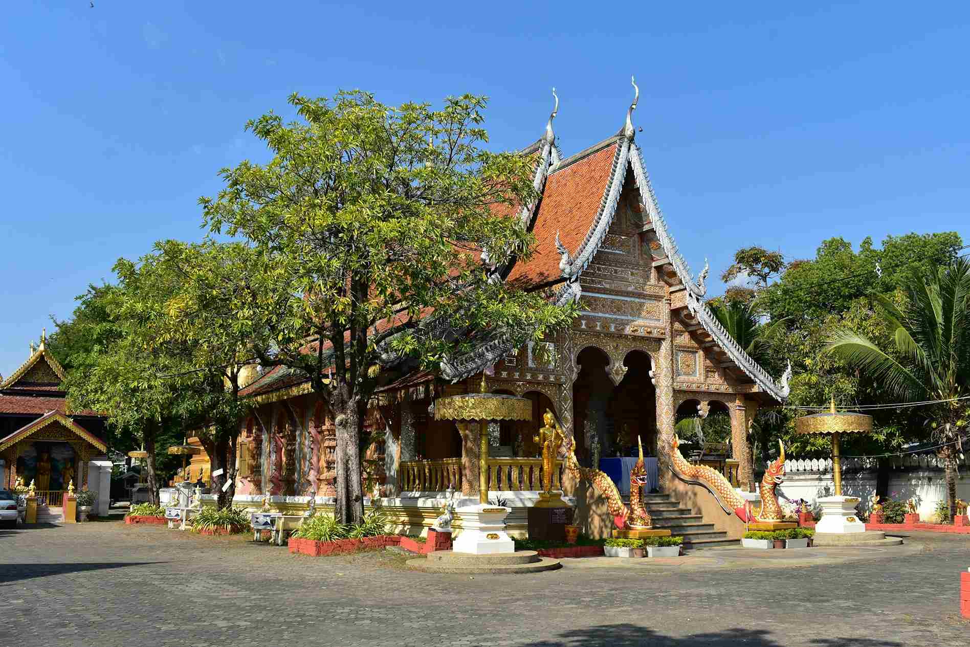 cheap places to spend NYE Chiang Mai