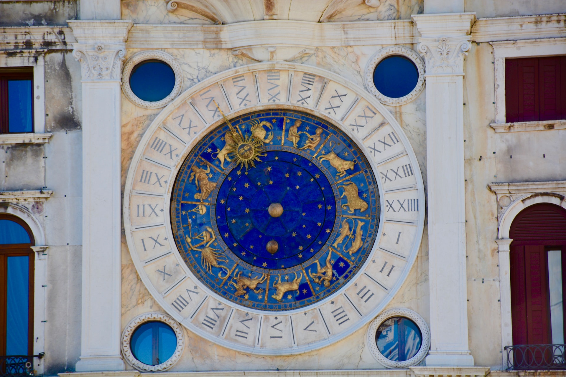 Zodiac Signs as Travel Buddies: Earth Signs