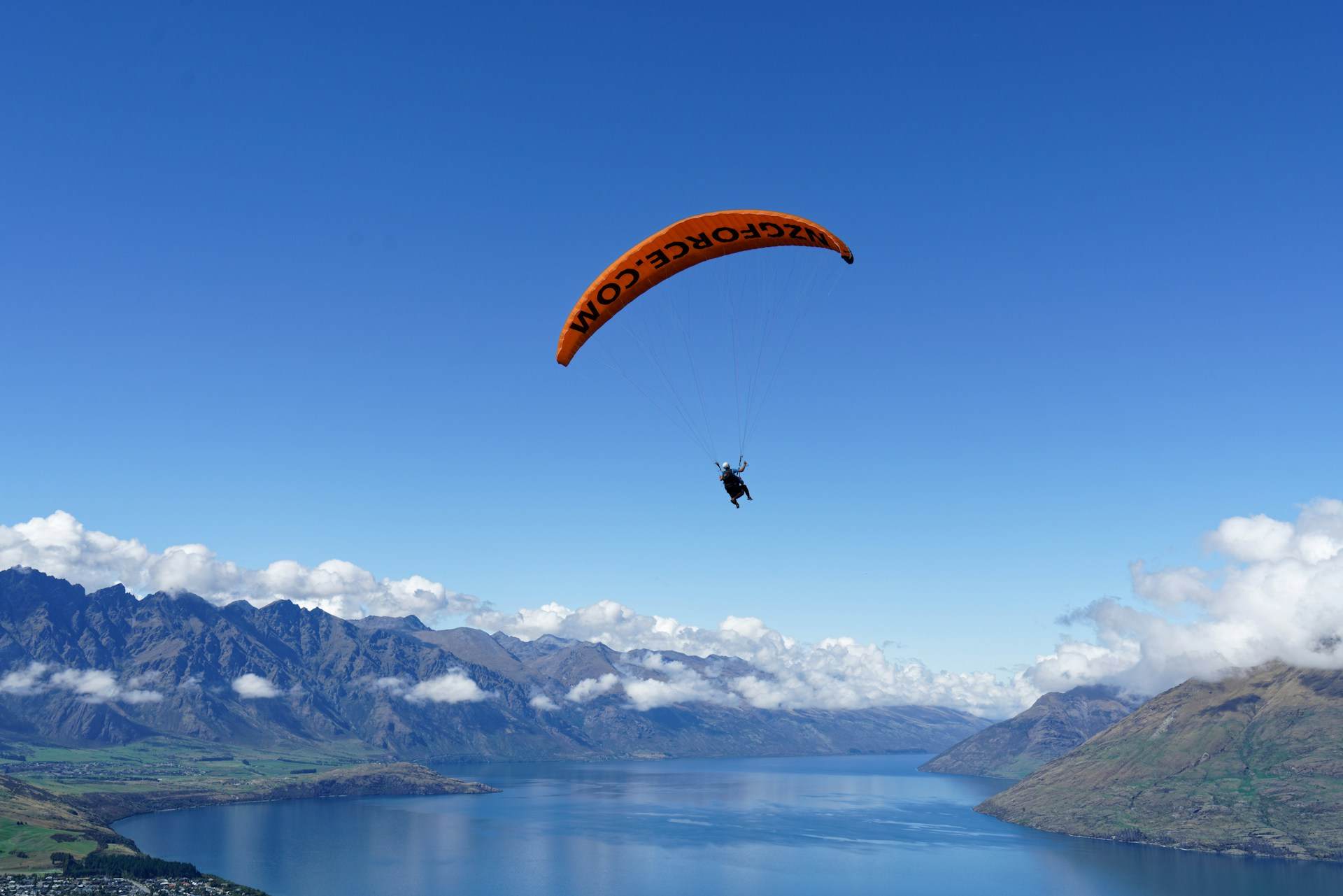 Die Anden Chile fallschirmsprungplatze