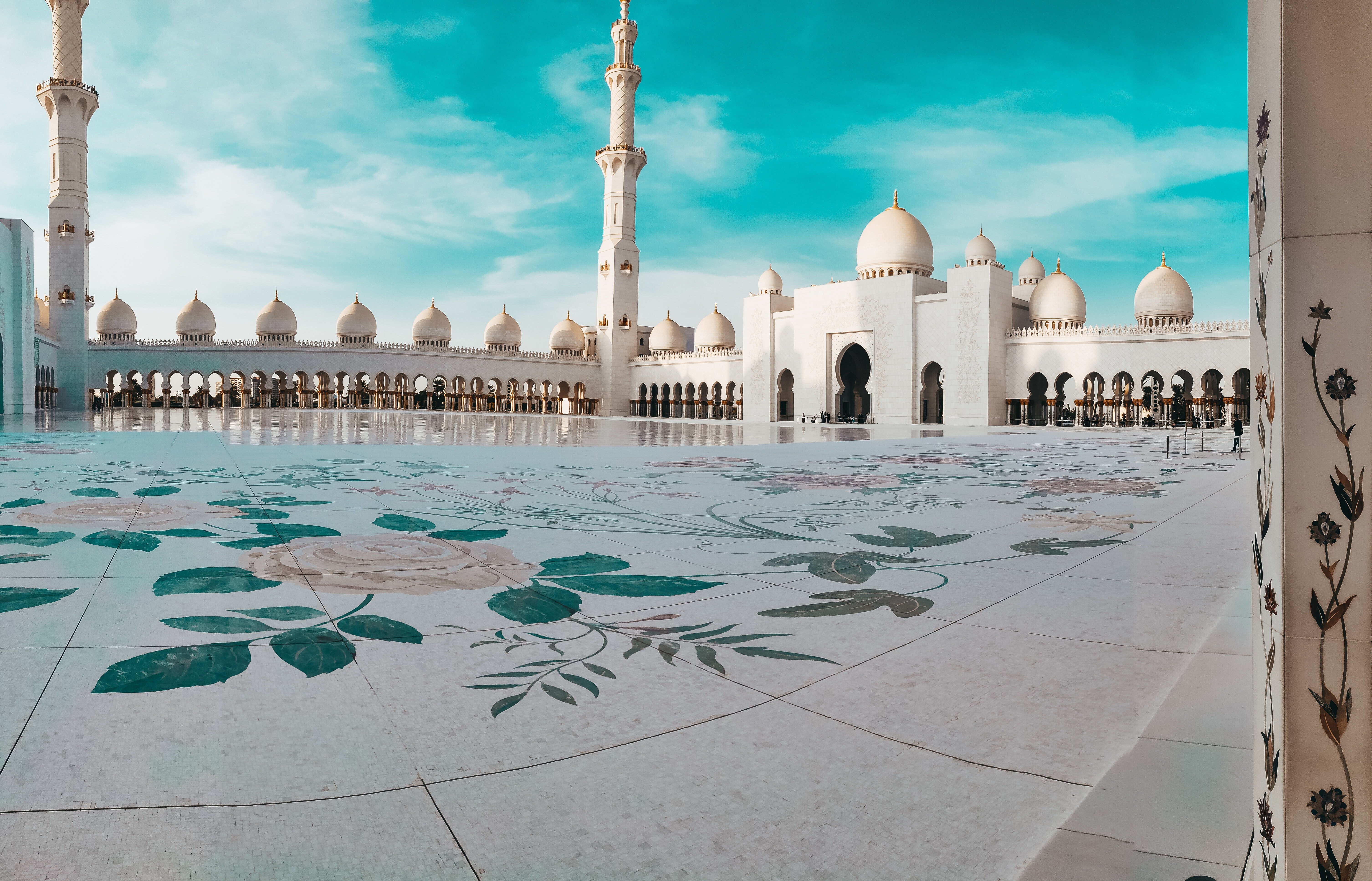 Sheikh Zayed Grand Mosque, UAE.