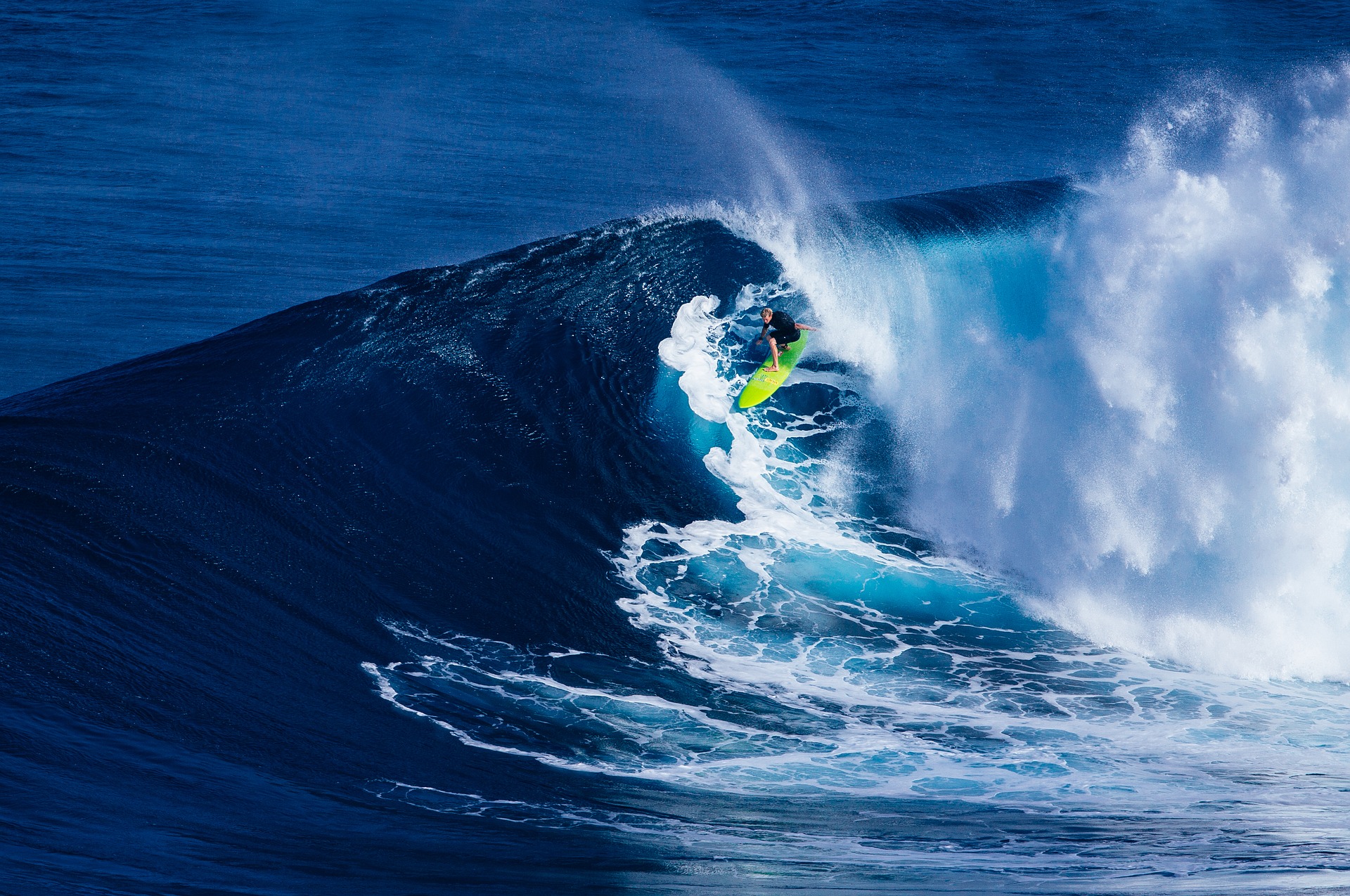 10 Best Surf Spots in the World