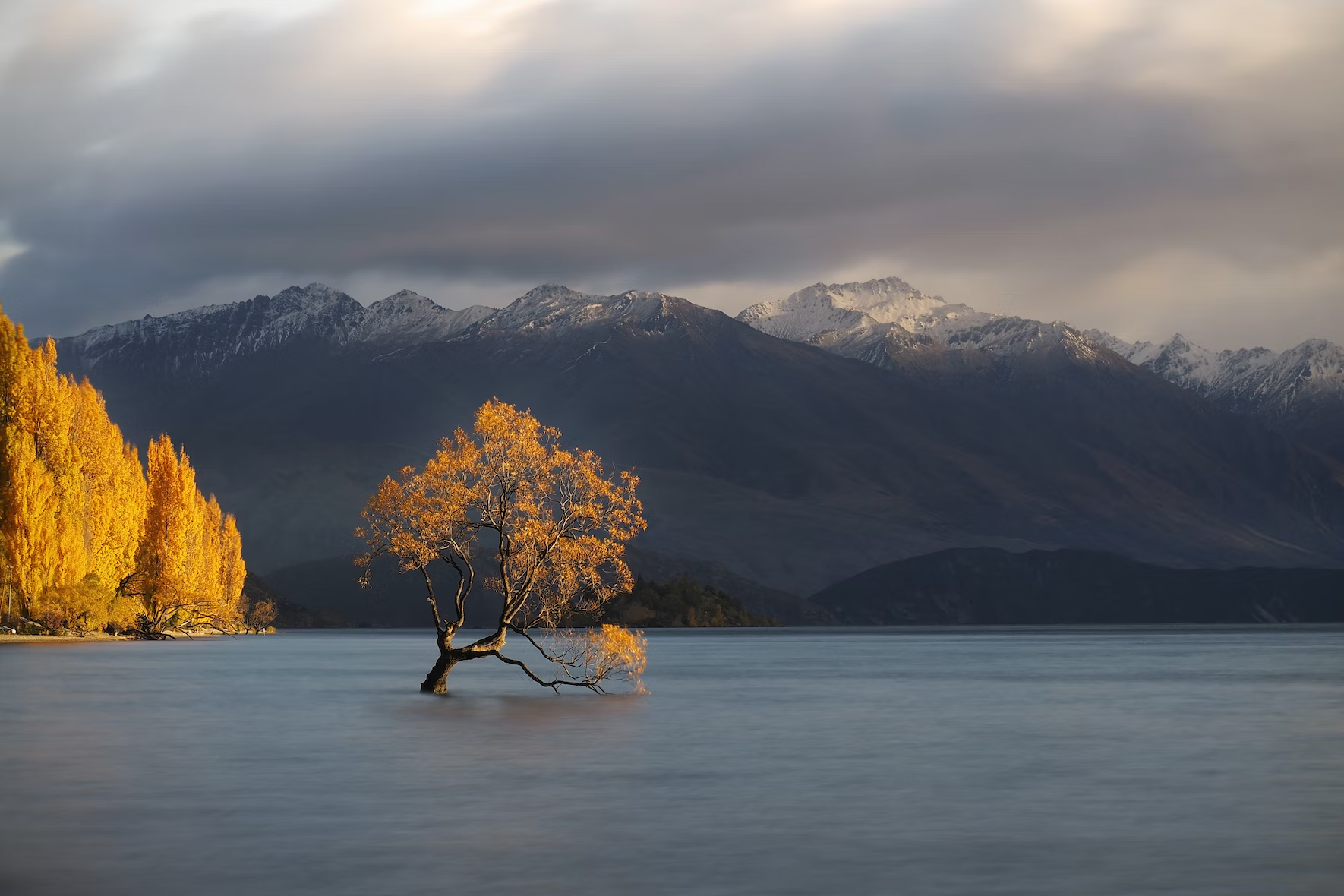 Lake Wanaka for fall travel destinations