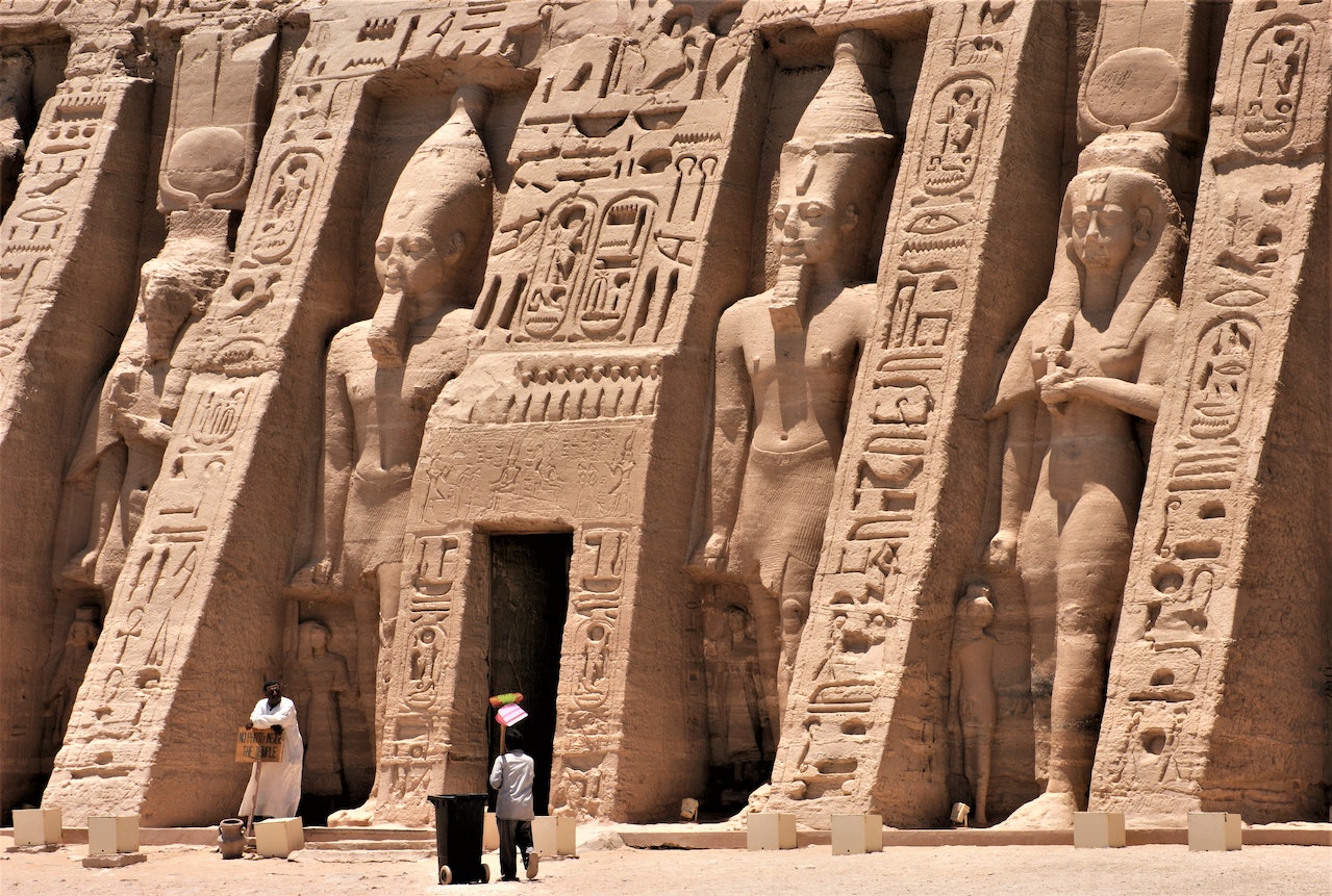 things to do in egypt abu simbel temple
