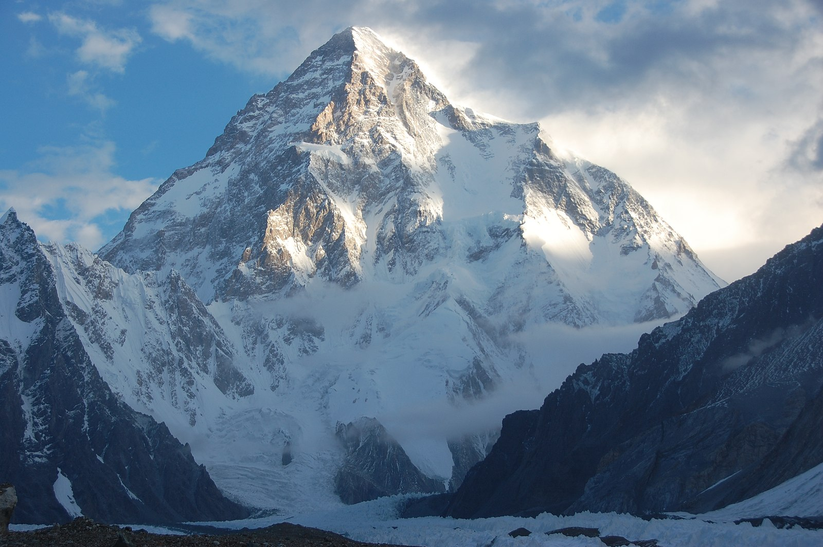 k2 difficult mountains to climb