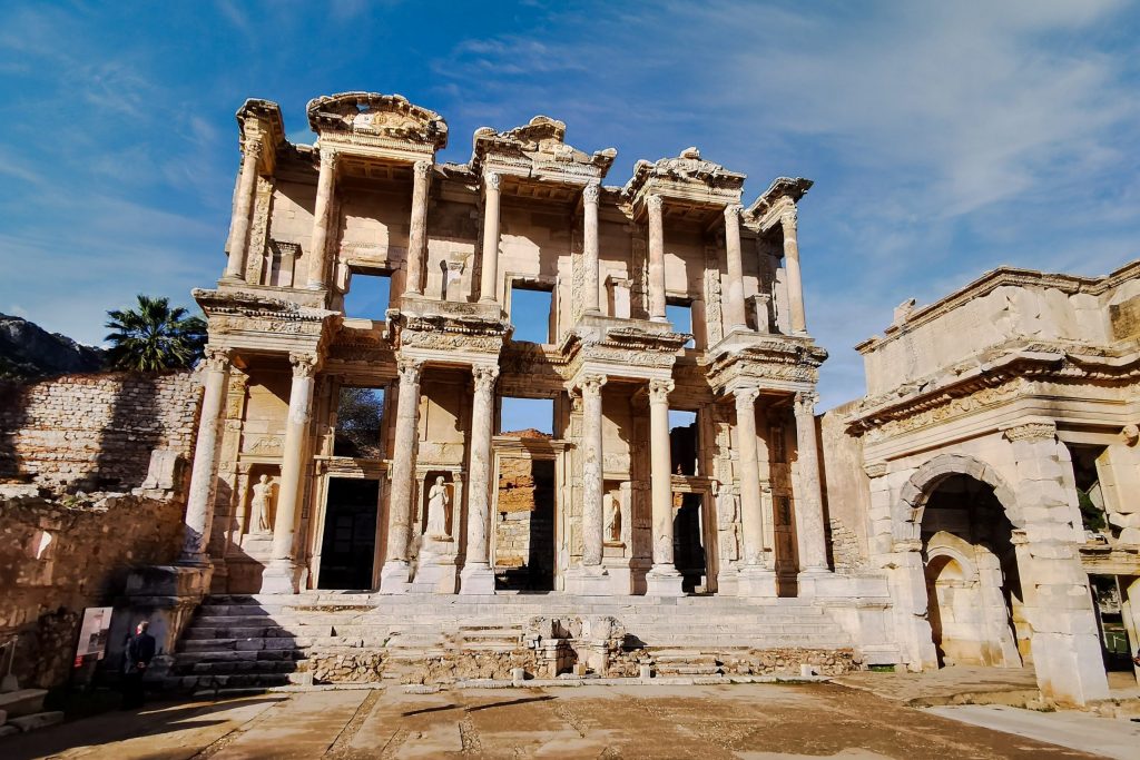 Travel tips for Turkey: Celsus library 