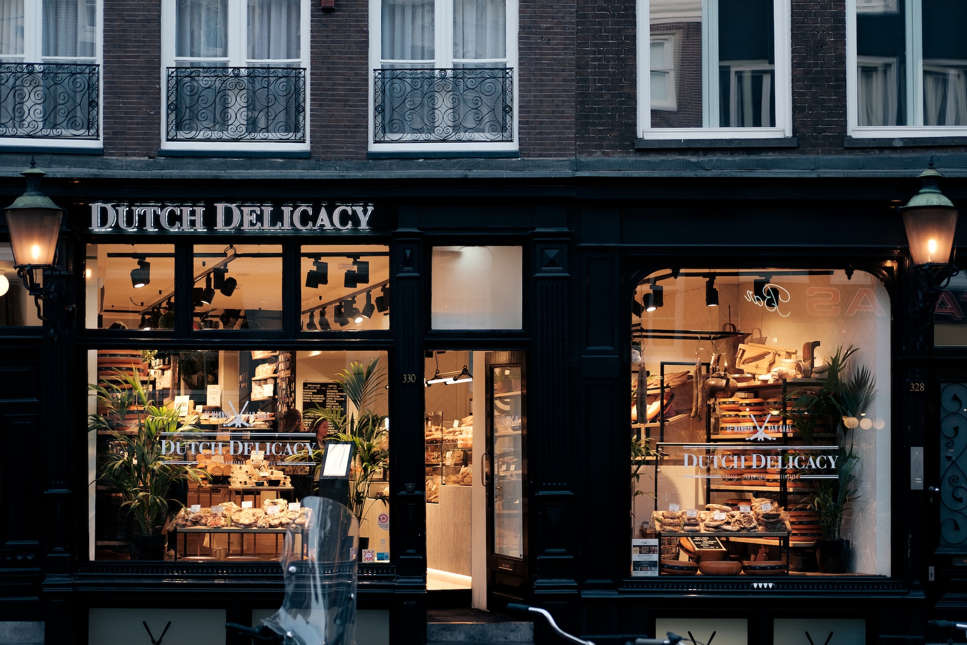hidden gems in amsterdam for foodies