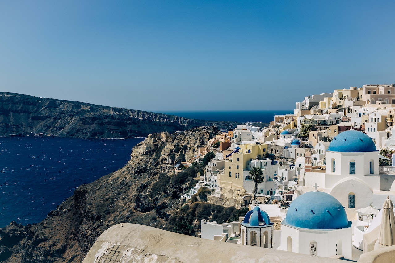 15 Best Things To Do In Santorini For An Epic Island Holiday!