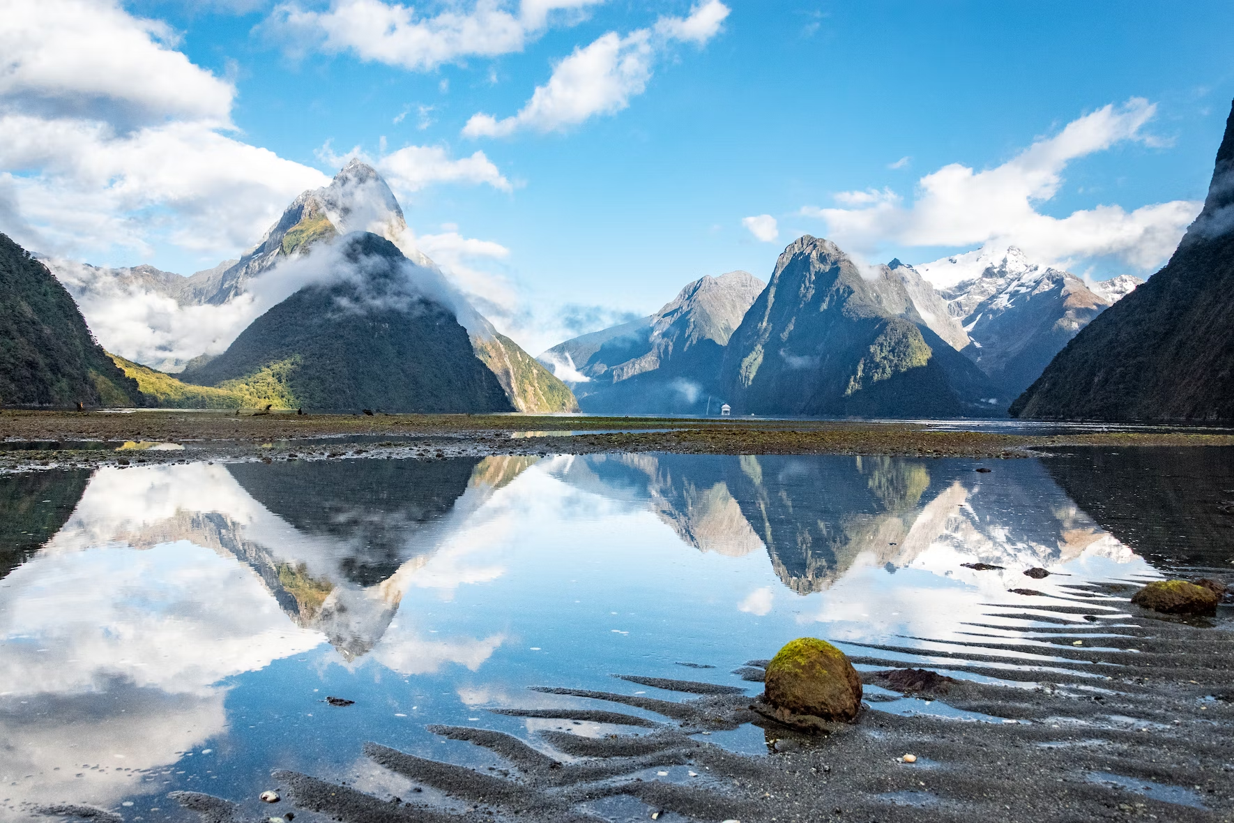 places in new zealand milford sound