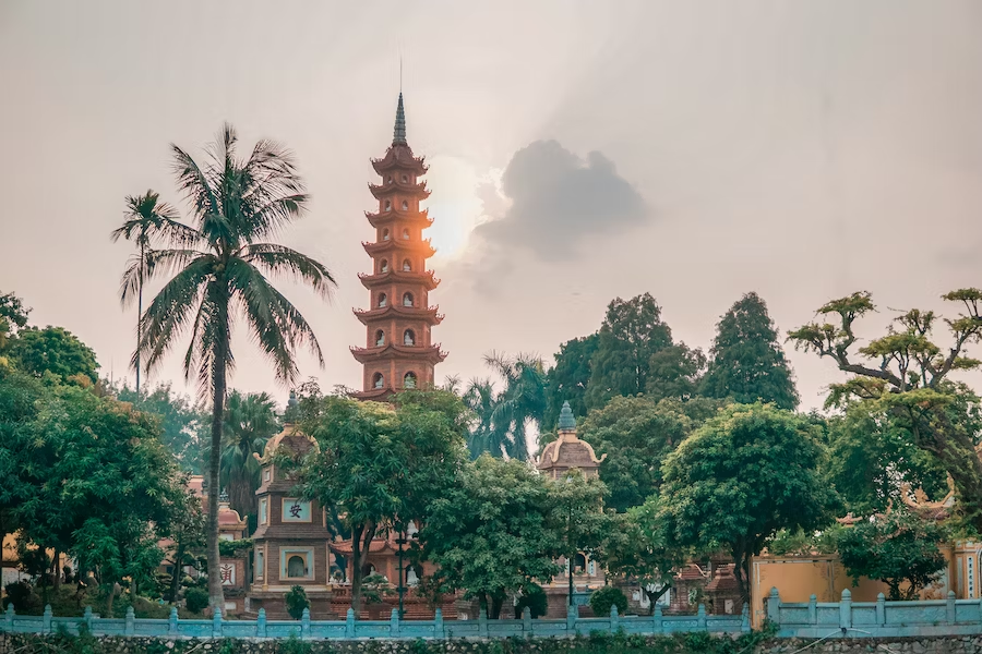 hanoi travel on a budget