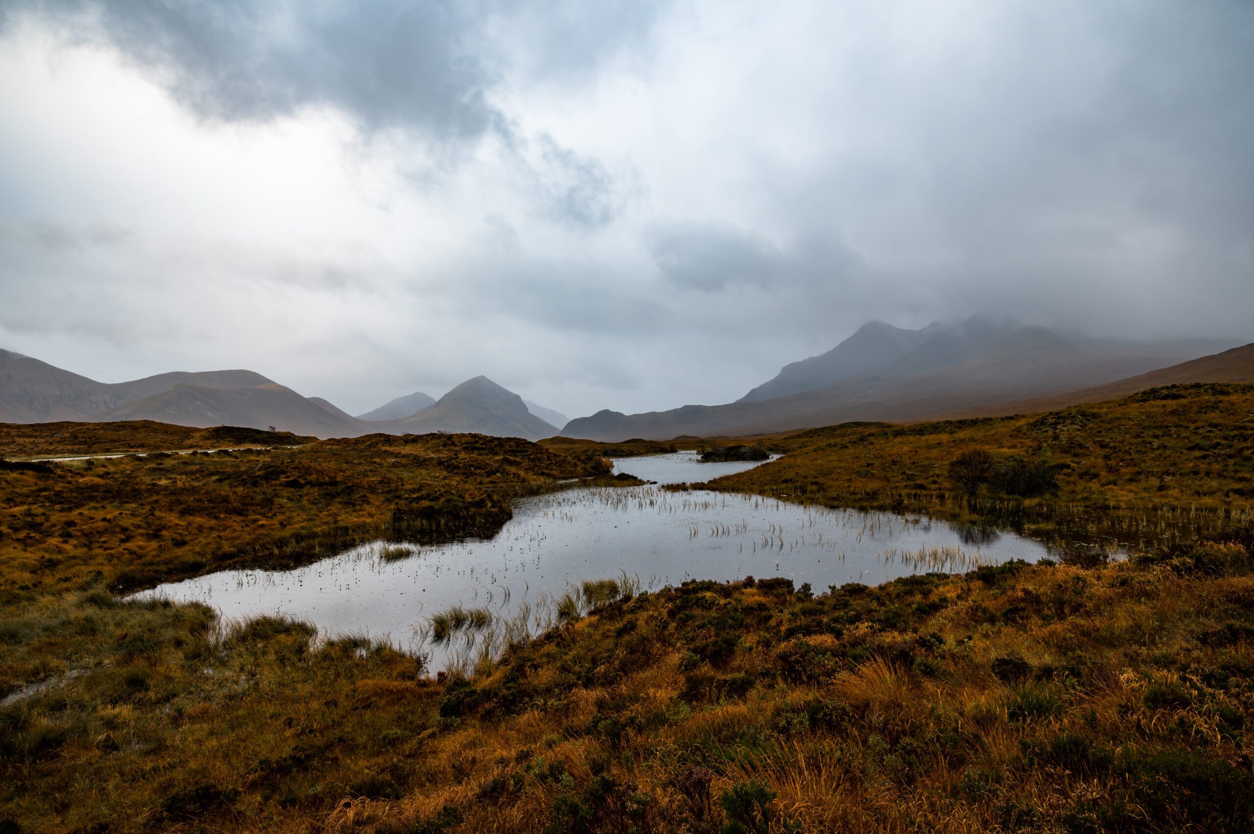 Eines unserer absolut liebsten Reiseziele im Oktober ist Schottland.