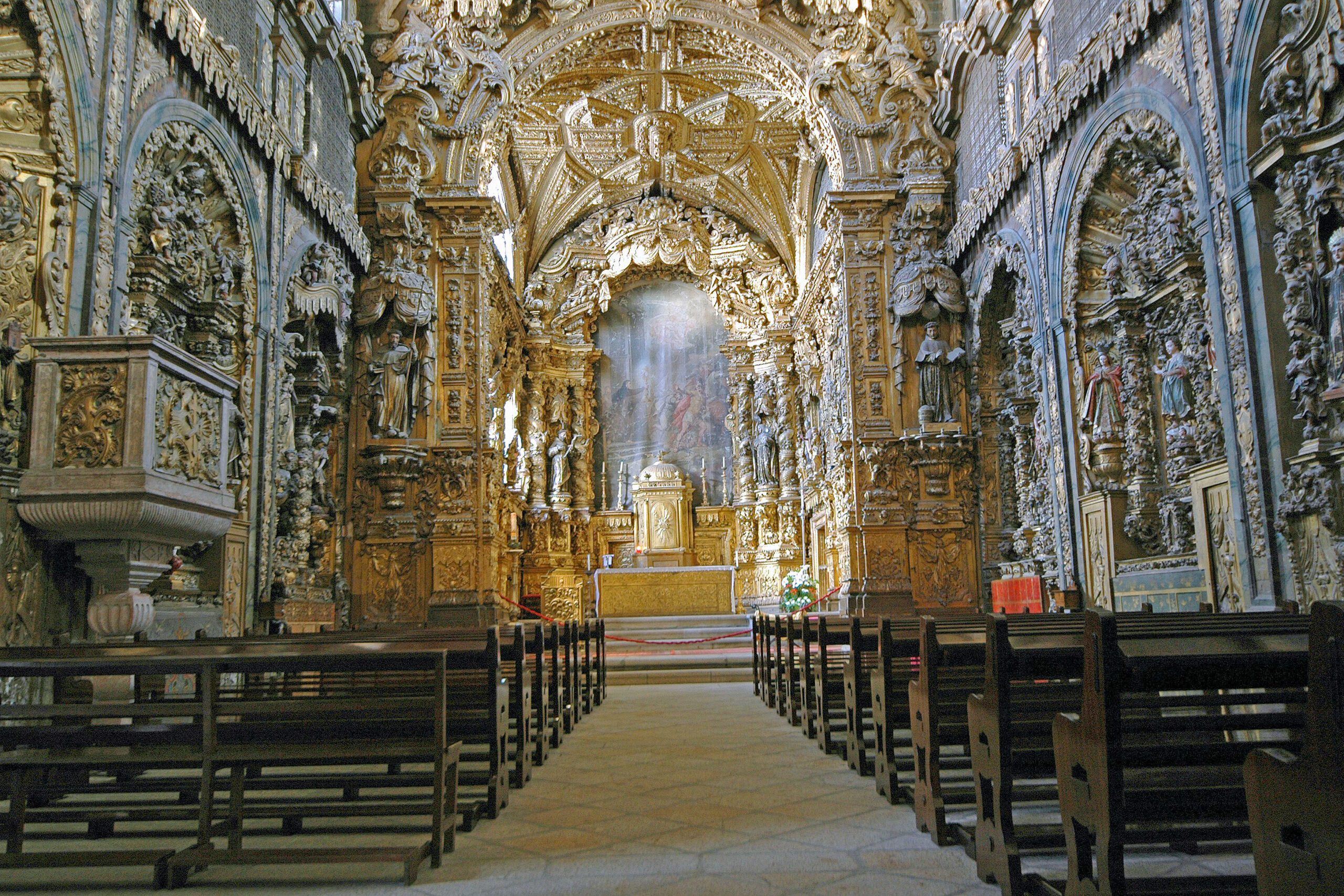 things to do in Porto Santa Clara Church