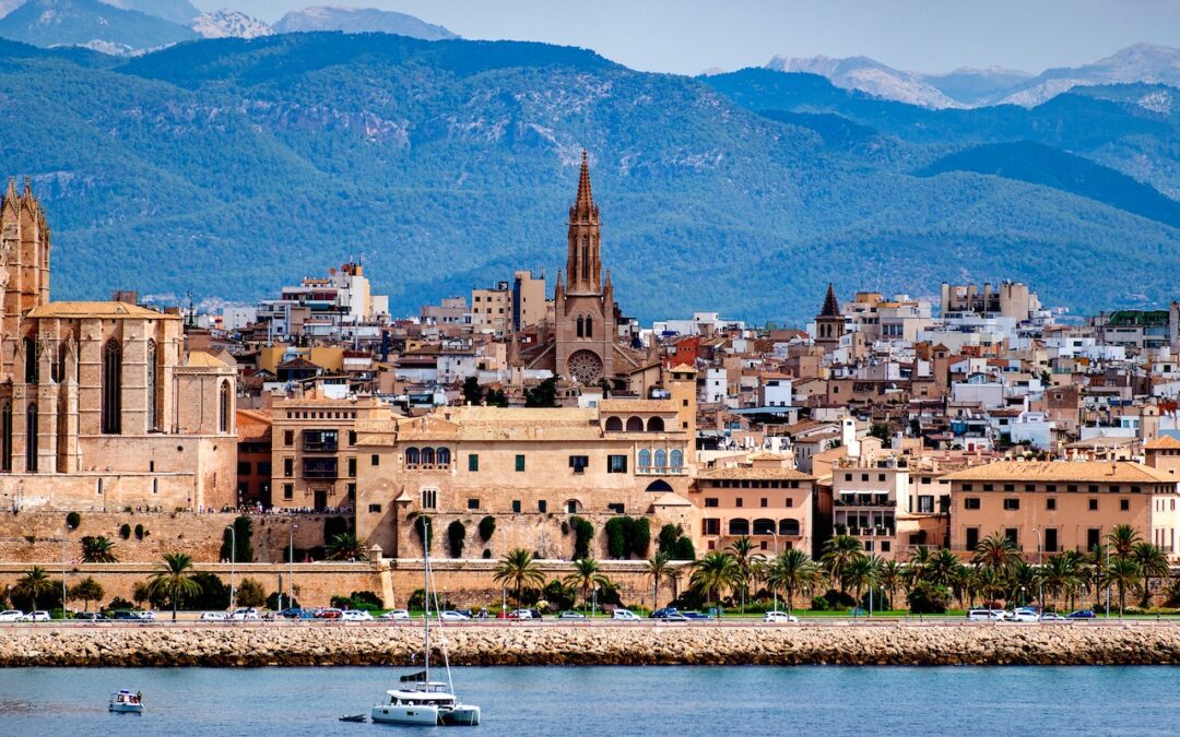 14 Best Things to Do in Palma de Mallorca, Spain