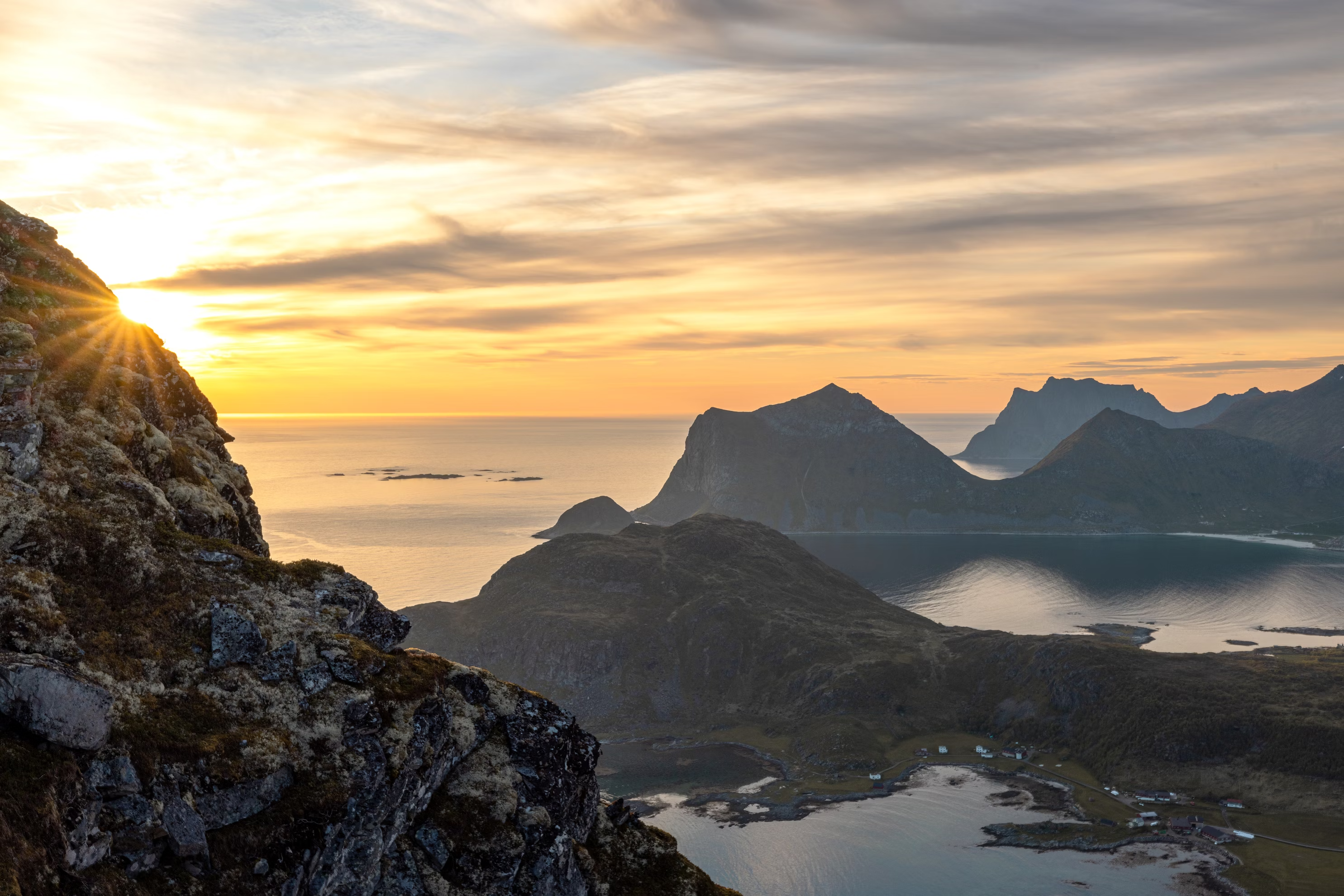 lofoten islands norway where to see the midnight sun
