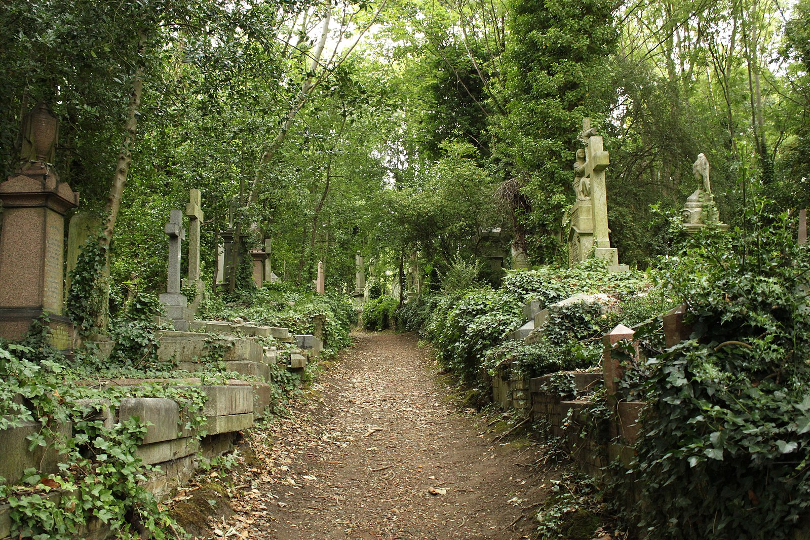 highgate cemetery england cemetery tours