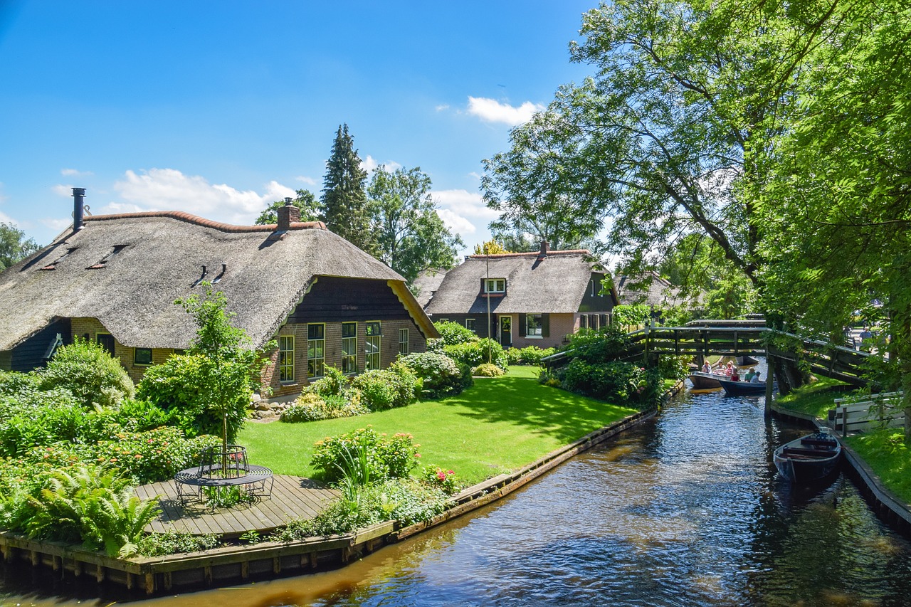 most beautiful villages worldwide Giethoorn