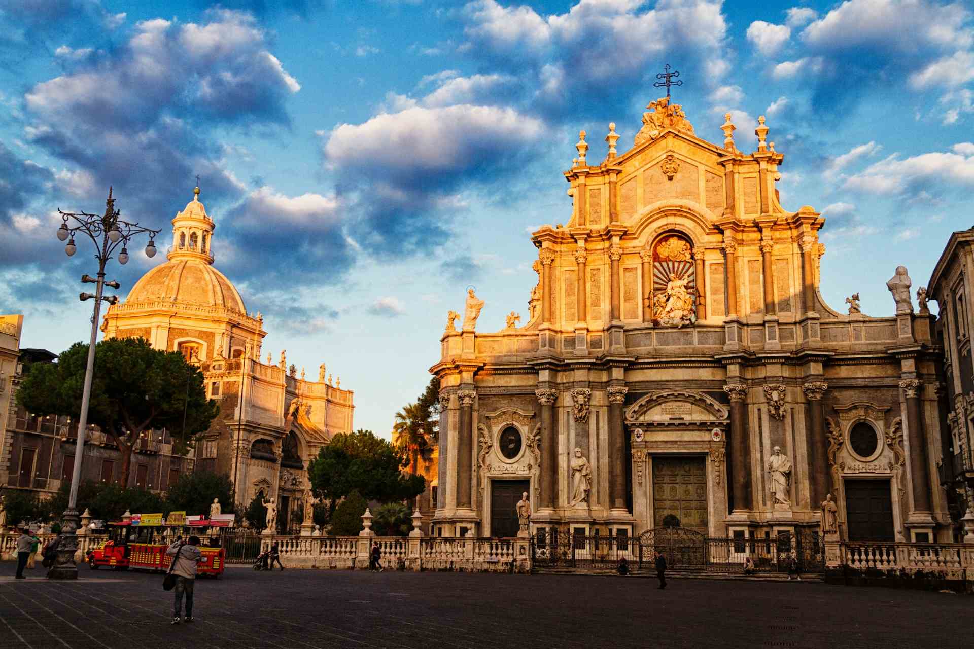 best cities in Italy to visit Catania