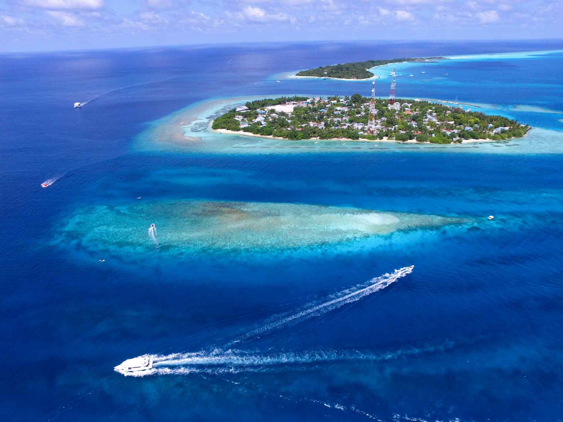 most beautiful places on earth Vadhoo Island