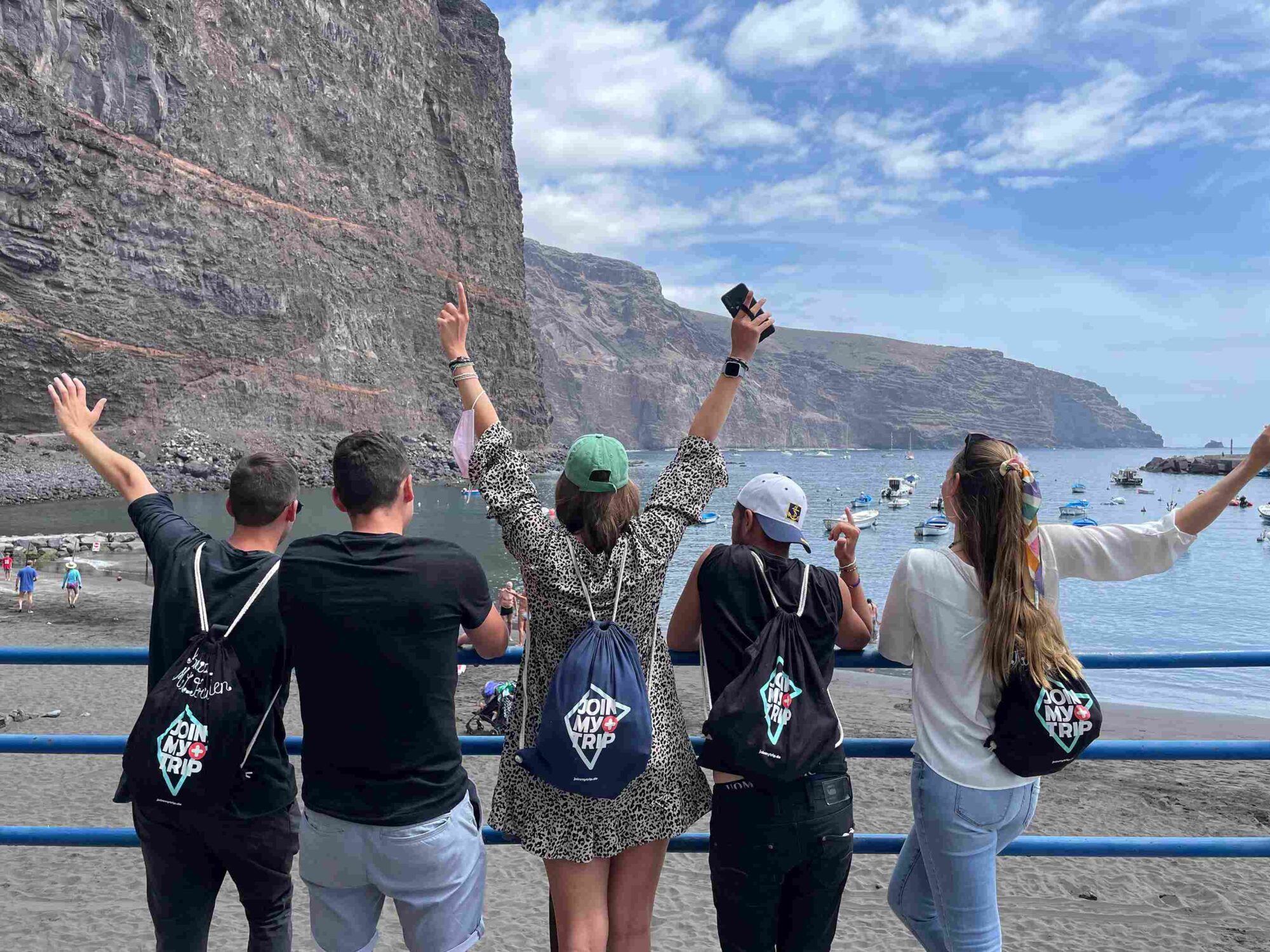 small group travel makes traveling better