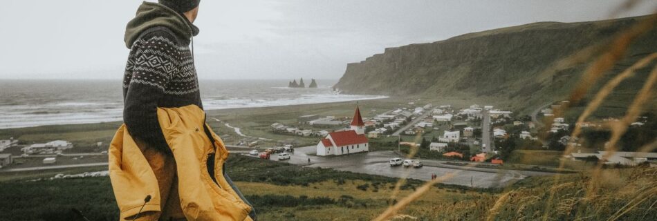 group trips to Iceland for solo travelers